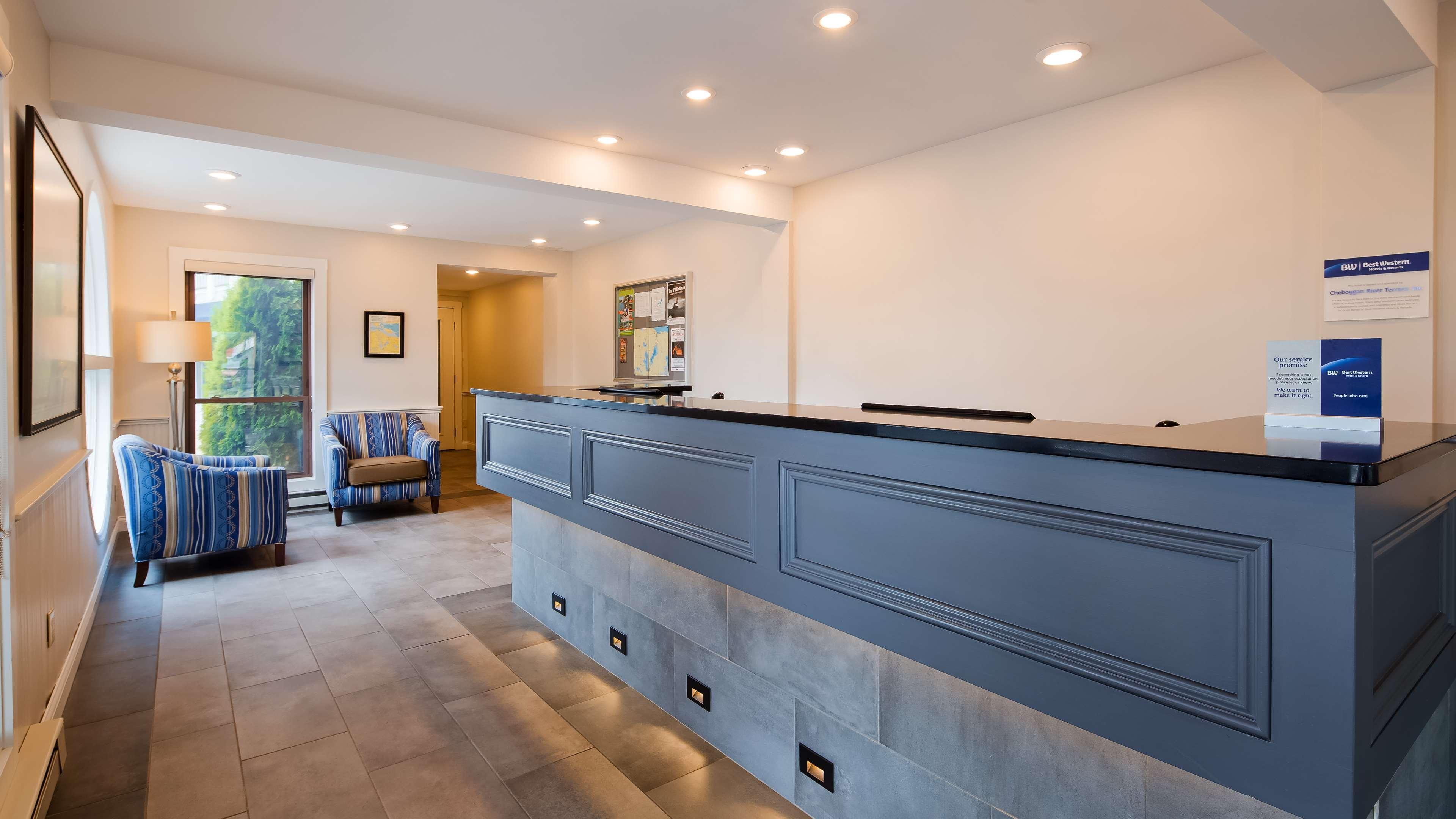 Best Western River Terrace Cheboygan Exterior foto