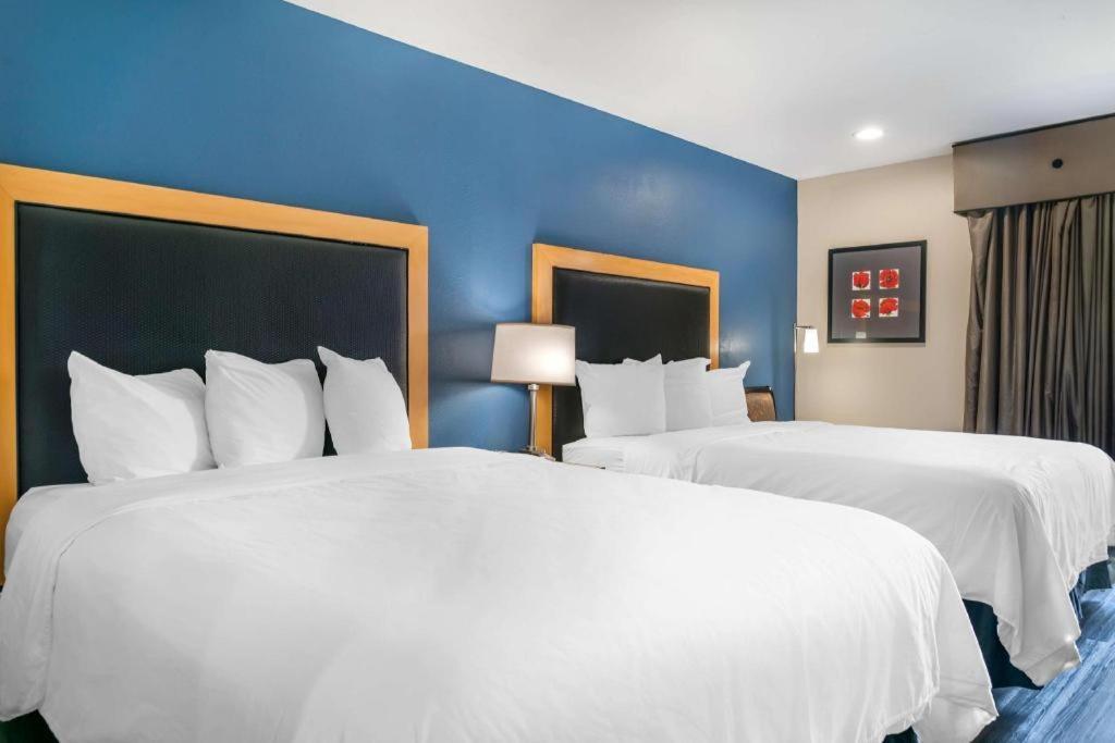 Best Western River Terrace Cheboygan Exterior foto